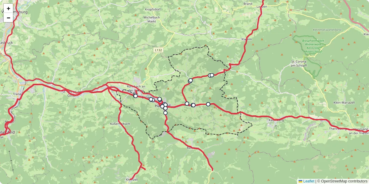 Nahverkehrsnetz in hainfeld, Österreich - Buslinien, Haltestellen und Verbindungen auf der Karte