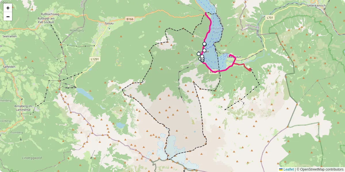 Nahverkehrsnetz in hallstatt, Österreich - Buslinien, Haltestellen und Verbindungen auf der Karte