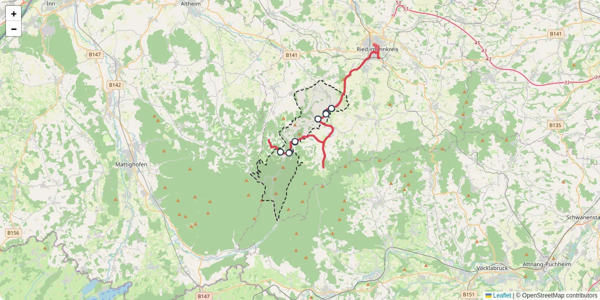 Nahverkehrsnetz in lohnsburg-am-kobernauerwald, Österreich - Buslinien, Haltestellen und Verbindungen auf der Karte