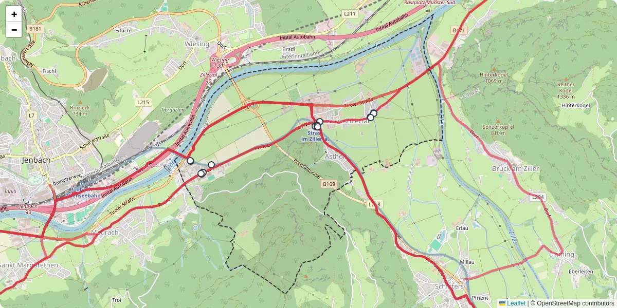 Nahverkehrsnetz in strass-im-zillertal, Österreich - Buslinien, Haltestellen und Verbindungen auf der Karte