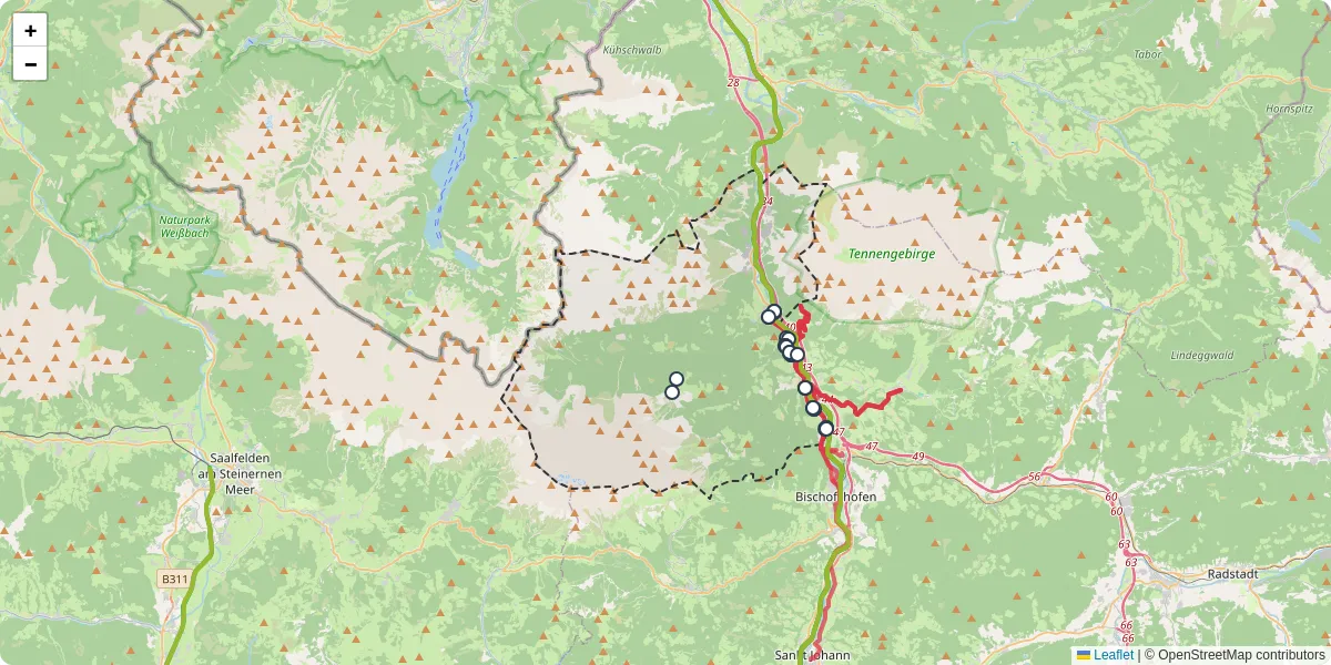 Nahverkehrsnetz in werfen, Österreich - Buslinien, Haltestellen und Verbindungen auf der Karte